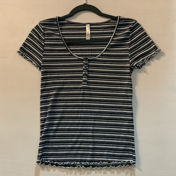Blue Horizontal Striped Ribbed Shirt - Picture 1 of 4